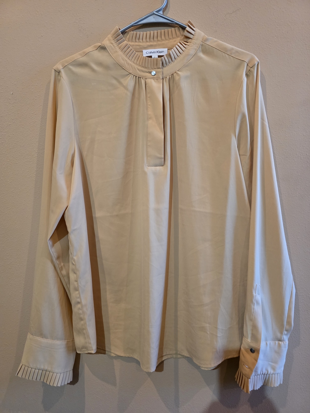 Calvin Klein Cream Long-Sleeve Pleated Neck Blouse